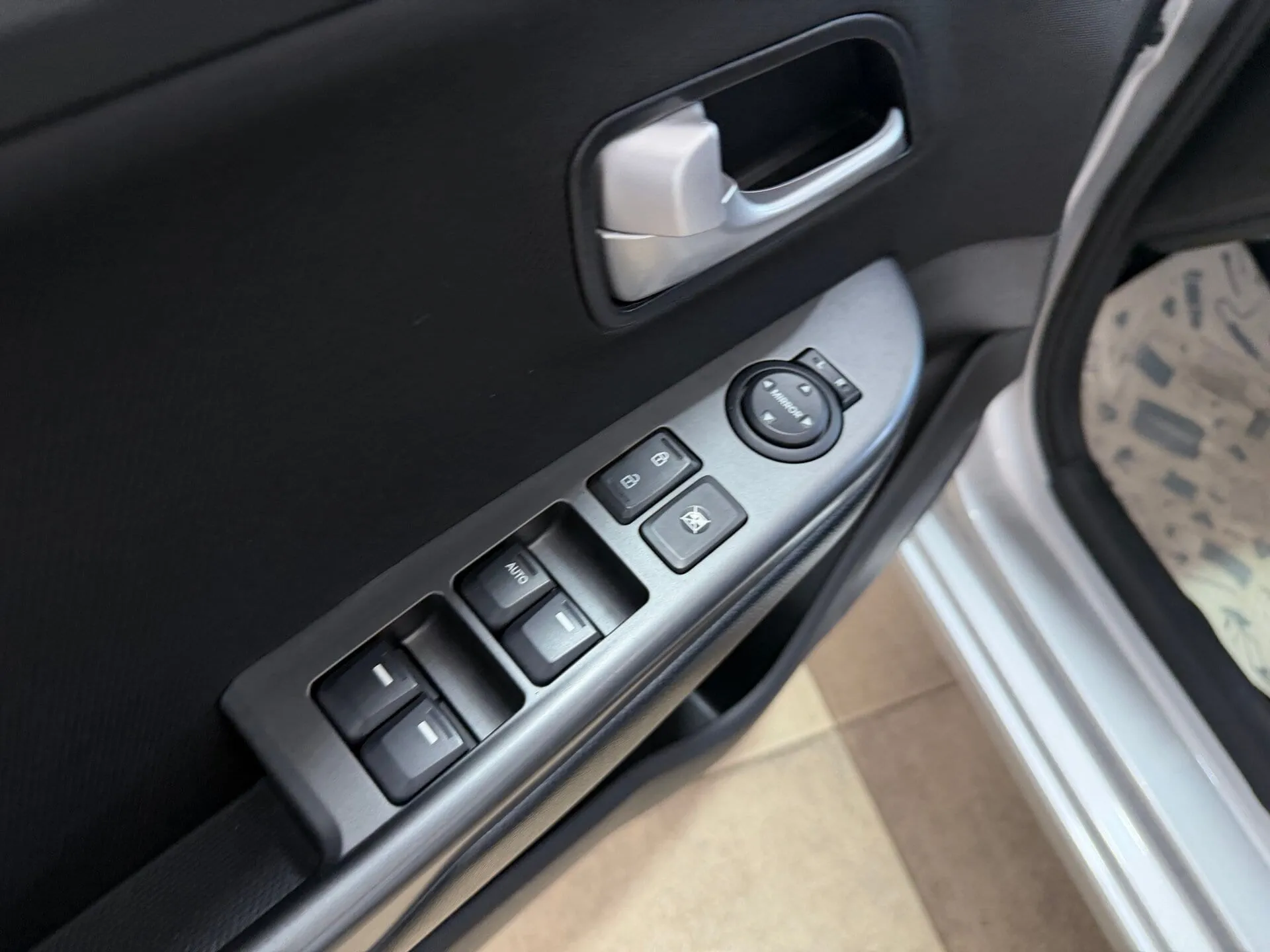 Kia Rio — фото 25 из 28