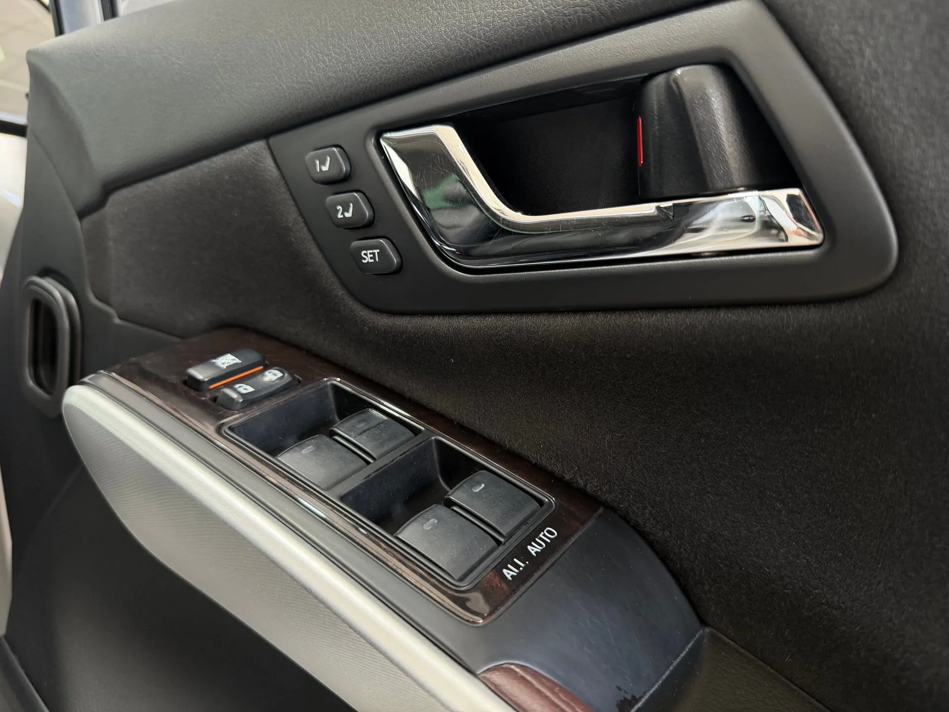 Toyota Sai — фото 25 из 33