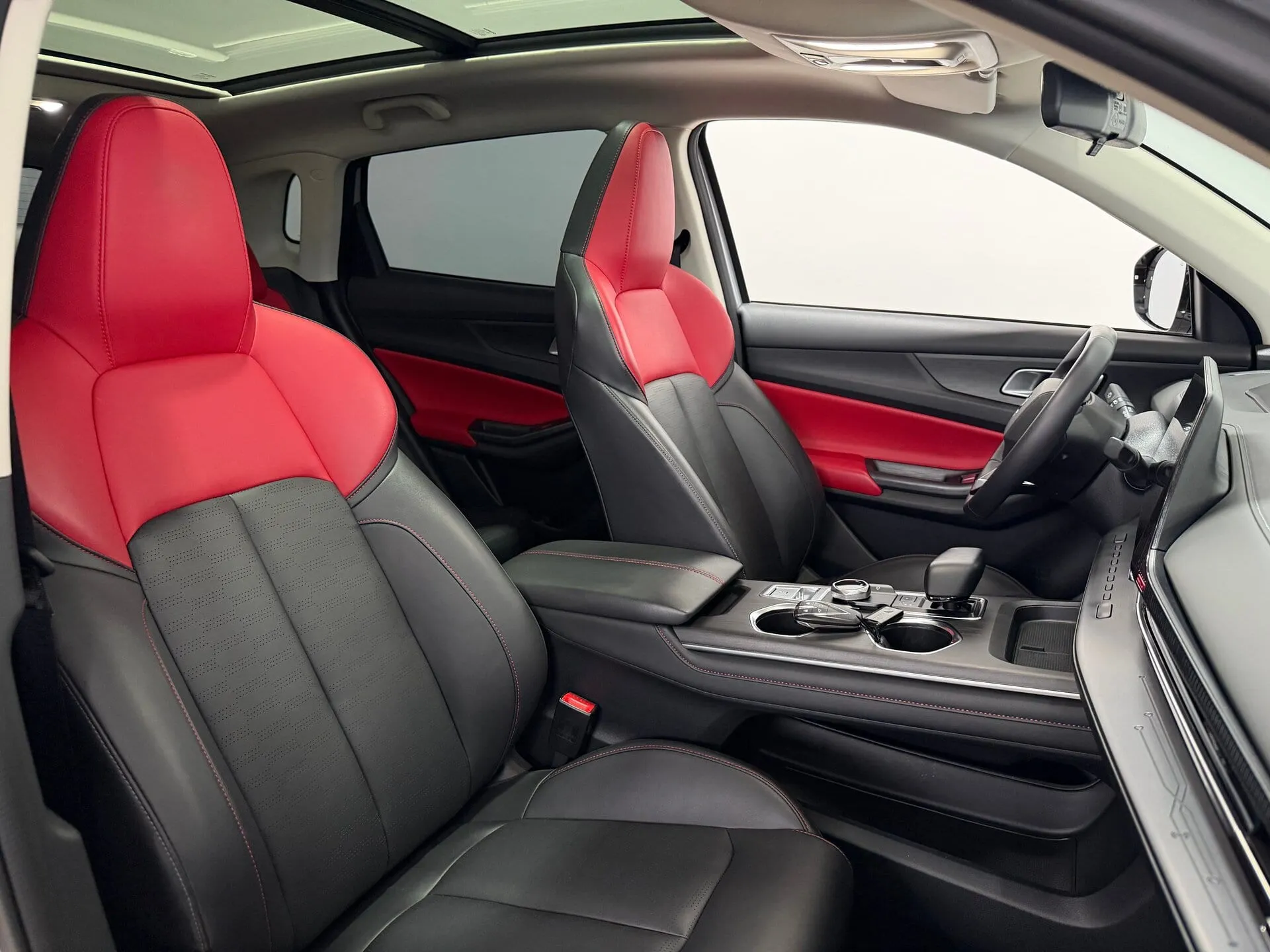 Changan CS55 Plus — фото 32 из 45