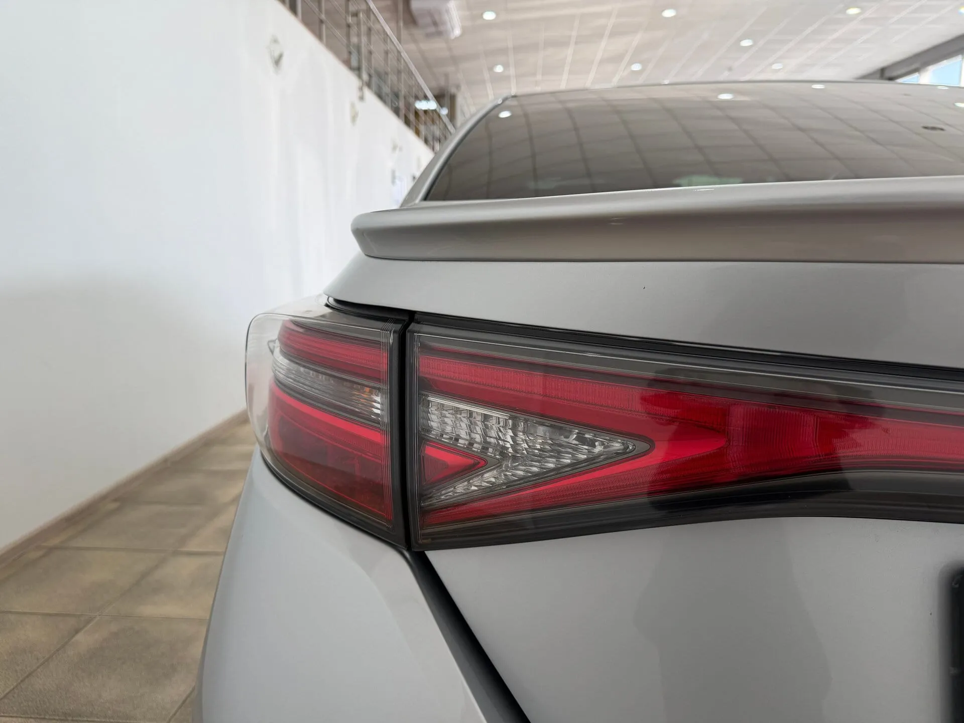 Toyota Sai — фото 18 из 33