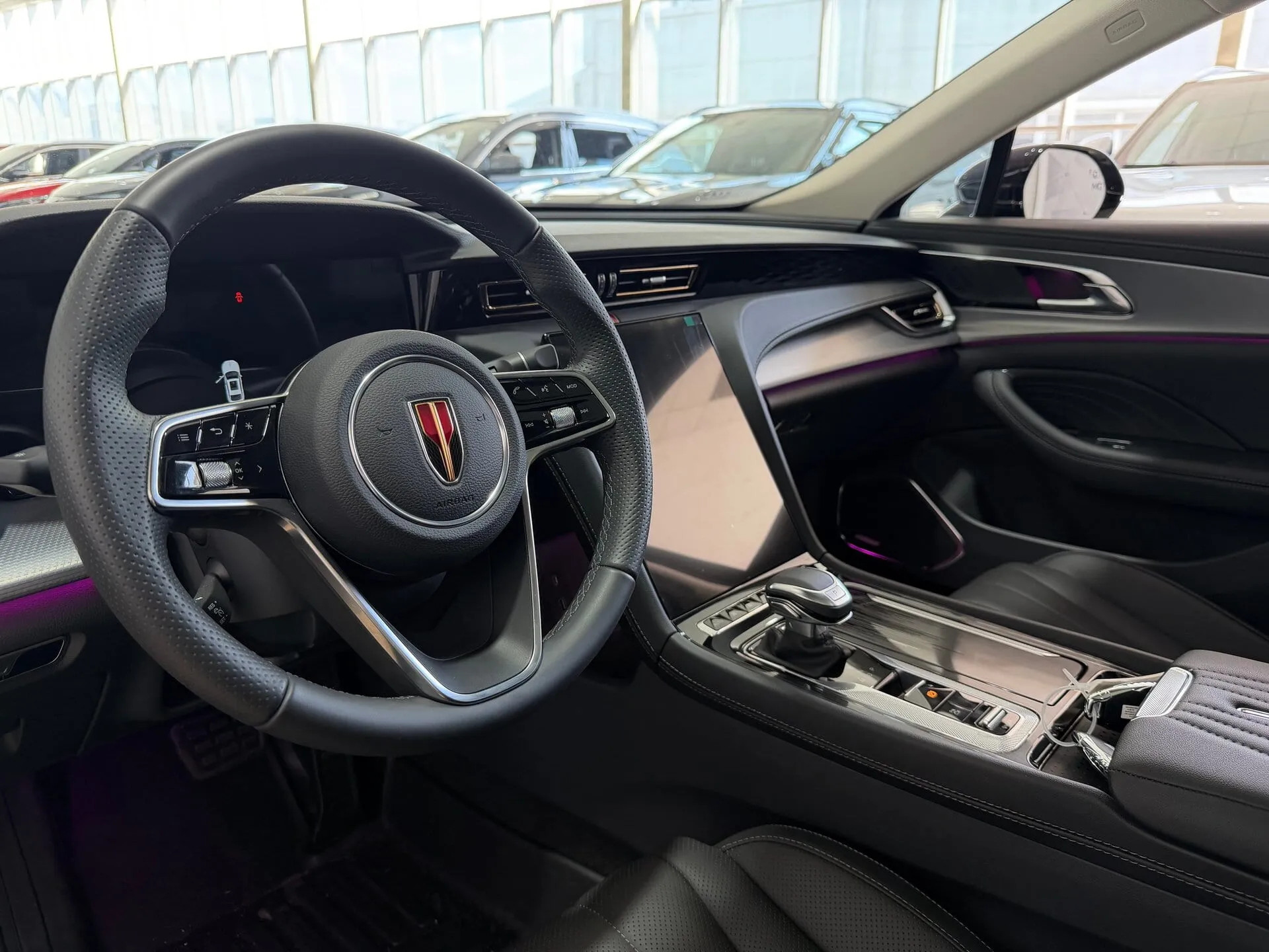 Hongqi H5 — фото 35 из 44