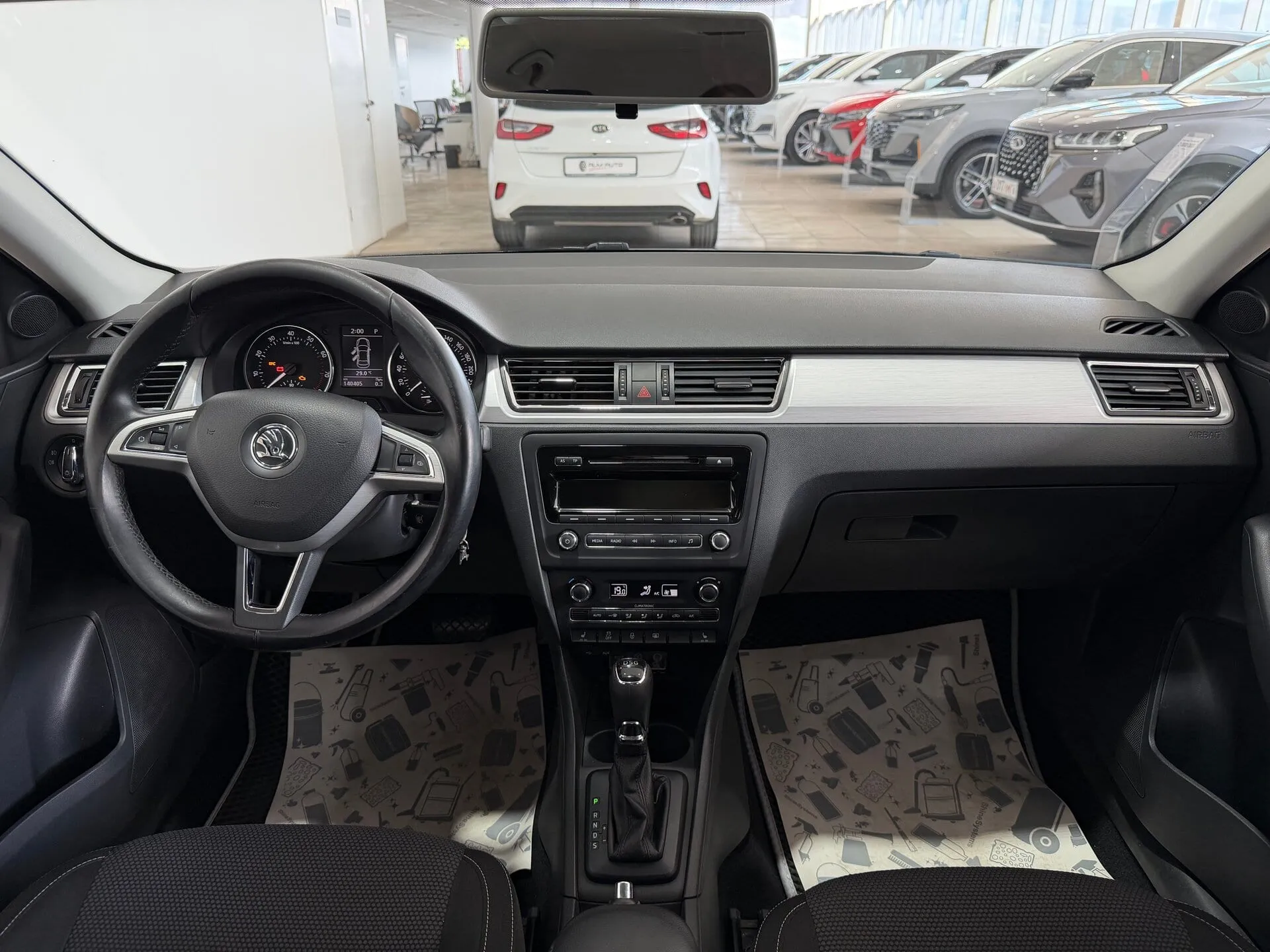 Skoda Rapid — фото 9 из 32